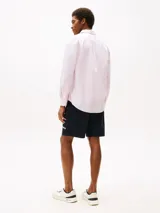 Camisa de hombre Tommy Hilfiger de manga larga, color rosa con estampado de mini lunares.