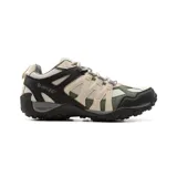 Championes de trekking Hi-Tec modelo Patsy, con diseño robusto en tonos beige, negro y verde oliva. Presentan una suela de goma con relieve para mayor tracción, refuerzos en la puntera y el talón, y cordones ajustables.