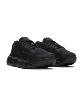 Championes de running Under Armour modelo HB Runner 2, de color negro con diseño monocromático, capellada de malla transpirable y suela gruesa esculpida.