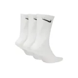 Pack de tres pares de medias Nike de caña media, color blanco con el logo de la marca bordado en negro en la parte superior.