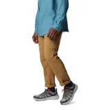 Pantalón cargo Columbia modelo Silver Ridge Utility color marrón tostado, con múltiples bolsillos y tecnología Omni-Shade y Omni-Wick.