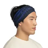 Cuello multifuncional Buff Original Ecostretch con estampado de constelaciones en tonos azules y violetas.