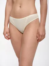 Colaless de algodón color visón con detalle de puntilla en los laterales.