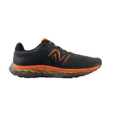 Championes New Balance M520MB8 de hombre, color negro con detalles en naranja.