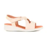 Sandalias negras de cuero con plataforma blanca y plantilla color ladrillo.