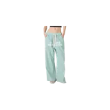 Pantalón de pijama a rayas color verde menta con cordón ajustable en la cintura y el texto "JE T'AIME EME STUDIOS" estampado en el frente.