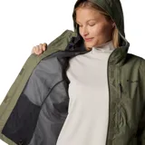 Campera impermeable y transpirable Columbia Hikebound II Jacket con tecnología Omni-Tech, color verde militar, con capucha ajustable, bolsillos con cierre y costuras totalmente selladas.