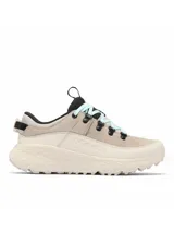 Championes Columbia Terrastride Bc Omni-Grip para mujer, color gris con detalles en celeste y suela en tono tostado. Diseñados para senderismo y uso urbano, combinan tecnología de amortiguación y tracción con un estilo moderno.