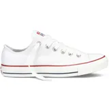 Championes urbanos Converse Chuck Taylor All Star, de caña baja, color blanco con detalles en rojo y azul.