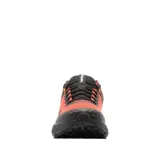 Championes de trekking Columbia Konos Trs Outdry para hombre, en color rojo y negro. Cuentan con empeine de malla técnica transpirable, tecnología impermeable OutDry y suela Adapt Trax para tracción en superficies secas y mojadas.