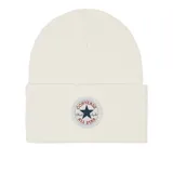 Gorro de lana color crema con logo Converse Chuck Taylor All Star bordado en el frente.