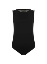 Body negro de punto acanalado con corte ajustado, cuello redondo, tirantes anchos, espalda transparente de micro tul, cierre inferior y pespuntes.