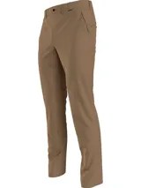 Pantalón chino slim color marrón claro, con diseño de cuatro bolsillos, trabillas para cinturón y cierre frontal con botón y cremallera.