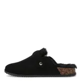 Zuecos de mujer marca Miss Carol, modelo Lucero, en color tostado. Presentan un diseño de punta cerrada con interior de piel sintética y una correa ajustable con hebilla metálica en el empeine. La suela es plana con detalle de corcho y base de goma negra.