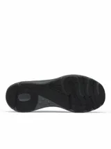 Championes de running Columbia modelo Konos Featherweight, color negro con suela gris oscuro. Presentan parte superior de malla tejida ultratranspirable, sistema de amortiguación Omni-MAX, entresuela TechLite+ para mayor retorno de energía y suela Omni-Grip para tracción en diversos terrenos.