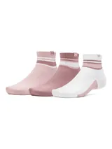 Calcetines deportivos Under Armour HeatGear Quarter, blancos con detalles en rosa y logo de la marca en el tobillo. Confeccionados en tejido de algodón que absorbe el sudor y mantiene los pies frescos y secos.