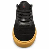 Zapatillas Airwalk modelo Grip Skt, color negro con suela de goma color tostado, confeccionadas con paneles de malla y refuerzos sintéticos.
