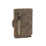 Billetera negra de cuero con caja de aluminio incorporada con sistema de deslizamiento para tarjetas, protección RFID, espacio para 5 tarjetas, sección para hasta 7 billetes y espacio adicional para libreta de propiedad y de conducir.