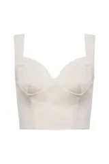 Top color arena con escote corazón y tirantes anchos.