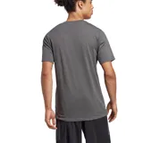 Remera gris de entrenamiento Adidas para hombre, con logo pequeño estampado en el pecho.