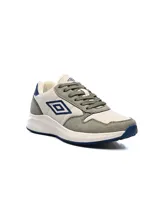 Championes urbanos Umbro modelo Volcan II, color azul marino con detalles en blanco. Presentan el logo de la marca en el lateral, cierre con cordones y suela de goma blanca.