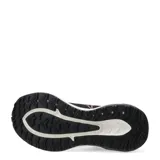 Championes de trail running Puma modelo Extend Lite, color negro con detalles en celeste y rosa. Presentan suela de goma PUMAGRIP con tacos para mayor tracción, mediasuela de EVA y plantilla SOFTFOAM+ para una amortiguación superior.