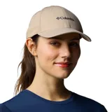 Gorra Columbia modelo Twin Canyon Ball Cap, color beige con el logotipo de la marca bordado en el frente. Cuenta con cierre posterior ajustable.