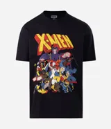 Remera masculina de corte comfort en color negro, con cuello redondo y manga corta. Presenta una estampa frontal temática de X-Men y acabado de algodón suave.