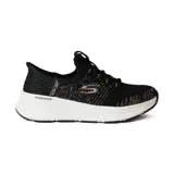 Championes deportivos Skechers Slip-ins Relaxed Fit: Edgeride - Starlight, color negro con detalles metalizados y logo rosa. Fabricados con materiales reciclados, capellada de punto elástico, cordones elásticos fijos, plantilla acolchada Skechers Air-Cooled Memory Foam y suela de tracción flexible.