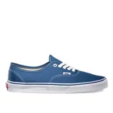 Championes Vans Authentic azules con cordones blancos y suela blanca de goma.