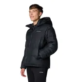 Campera puffer negra con capucha ajustable, cierre frontal completo y bolsillos laterales con cierre. Cuenta con tecnología Omni-Heat reflectante en el interior para mayor retención de calor y puños ajustables.