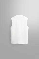 Musculosa de corte relajado confeccionada en tejido compacto de algodón, con cuello redondo y sisas con acabado irregular. Pertenece a la línea Zara Athleticz.