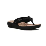 Sandalia Modare color durazno con plataforma baja y plantilla con textura.