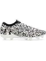 Championes de fútbol Under Armour Magnetico Select 5 con diseño de estampado digital en blanco y negro. Presentan parte superior de piel sintética, cuello textil tipo calcetín y suela de TPU con tacos cónicos para tracción en césped natural.