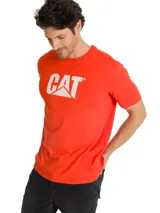 Remera de manga corta Cat, color rojo, con logo impreso en el pecho en color blanco.