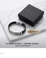 Pulsera masculina con diseño de guarda griega, combinando eslabones de acero inoxidable y banda de goma negra. Cuenta con cierre de seguridad.