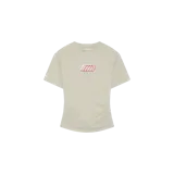 Remera gris melange de manga corta con detalle de fruncidos en los laterales y estampa gráfica centrada en el pecho.