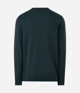 Suéter de corte regular, cuello redondo y manga larga, confeccionado en tejido de viscosa con textura suave y caída ligera.