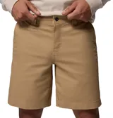 Short Columbia Acker Rock Short de mezcla de algodón en color beige, con trabillas para cinturón, cierre de botones y múltiples bolsillos utilitarios.