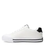 Championes Puma Court Classic Vulc de corte bajo, con capellada de lona blanca y detalles en negro. Presenta la icónica franja lateral de Puma en contraste, etiqueta con logo en la lengüeta y suela vulcanizada con líneas decorativas.