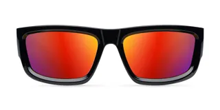 Gafas de sol con montura rectangular negra, diseño envolvente y lentes polarizadas rojas.