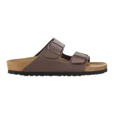 Sandalias Birkenstock Arizona con dos correas ajustables y hebillas metálicas.