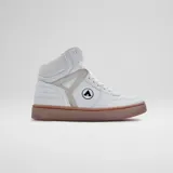 Zapatillas de caña alta Airwalk modelo Brick, color blanco con suela de goma marrón y detalles en gris. Presentan diseño estructurado con cordones y logo circular en el lateral.