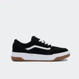 Championes Vans modelo Hylane de color negro con detalles en blanco y suela de goma marrón, con diseño robusto y cordones gruesos.