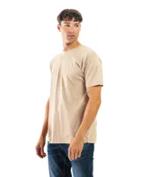 Remera de algodón de cuello redondo, color beige, de corte clásico y mangas cortas.