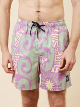 Short de baño celeste con estampado de soles y texto en amarillo.