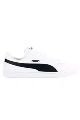 Championes deportivos Puma Up para hombre, de color blanco con la característica franja lateral en negro y el logo de la marca en el lateral y la lengüeta.