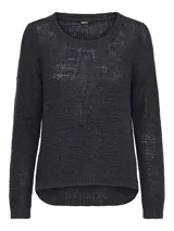 Sweater de punto negro con cuello redondo y manga larga, de corte regular y textura suave.
