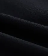 Bermuda negra plus size confeccionada en viscolino, con pliegues delanteros y cintura con elástico en la espalda.
