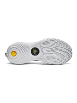 Championes de básquetbol Under Armour Curry 12, modelo Wardell, con parte superior de malla transpirable en color negro y suela de tecnología UA Flow de doble densidad en color blanco con detalles moteados. Presenta contrafuerte de TPU en el talón y diseño ergonómico para mayor soporte y estabilidad en la cancha.